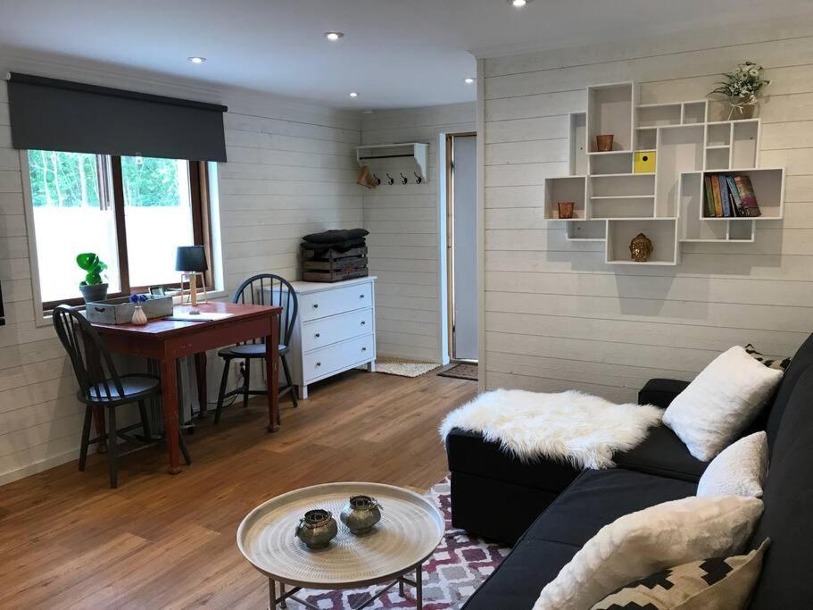 Cozy Cottage By The Sea South Of Varberg Traslovslage Esterno foto